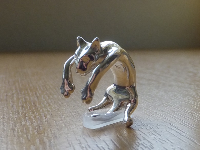 3/4 view - Cat ring