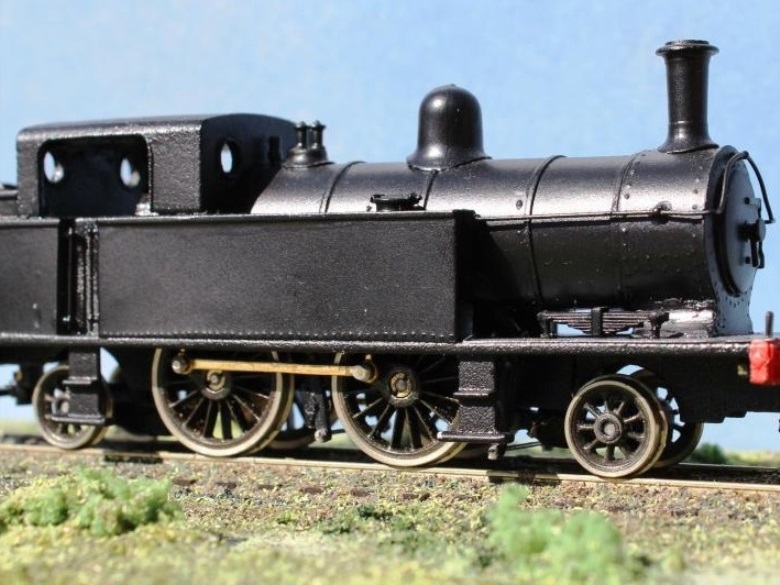 Note: This item is just a set of x2 connecting rods as seen on this loco, not the whole locomotive.