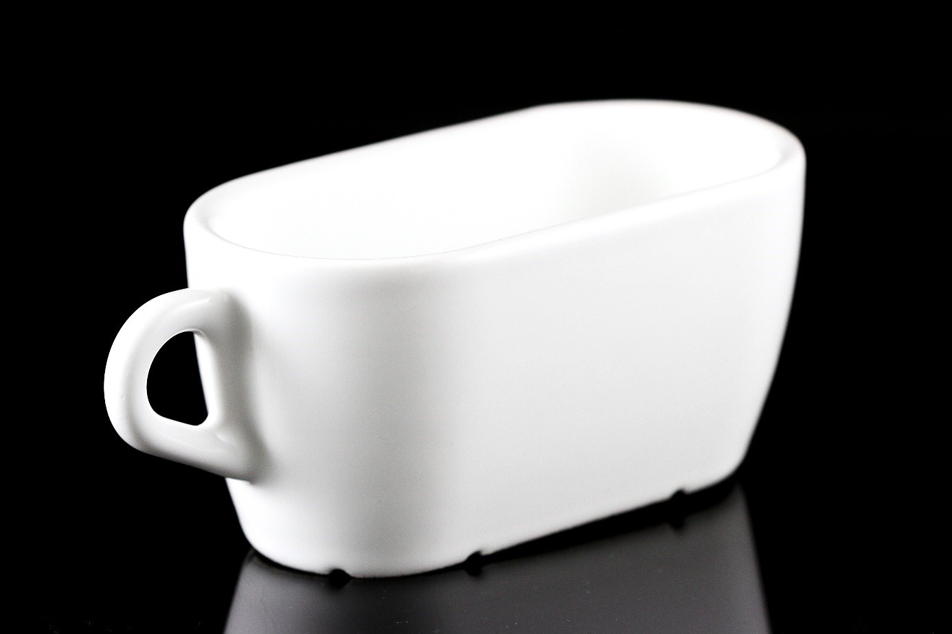 One cup a day by Bernat Cuni - 3D printed ceramics