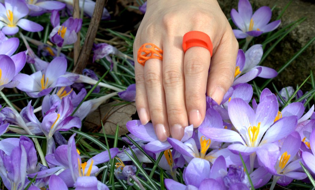 polyamide_dyed_rings