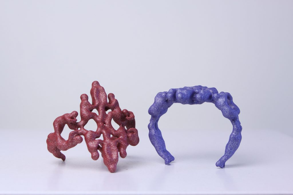 3D-printed bracelets in Alumide by Koneraad Van Daele