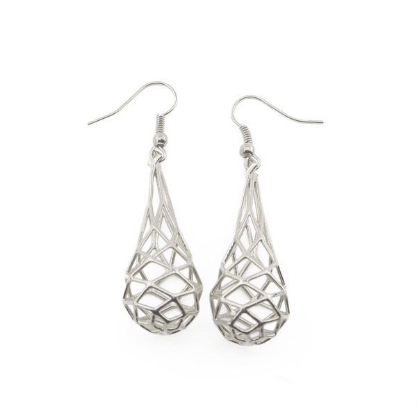 3D-printed silver high gloss gridlock earrings, designed by SUUZ 