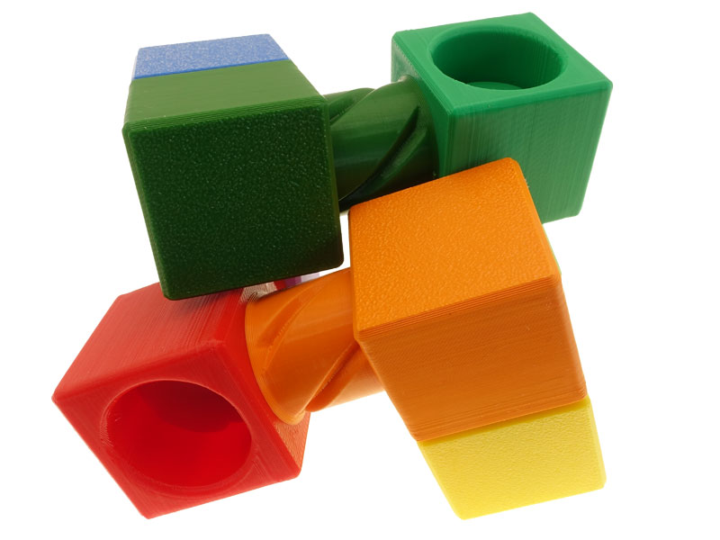 Bolts-Cube---view-03