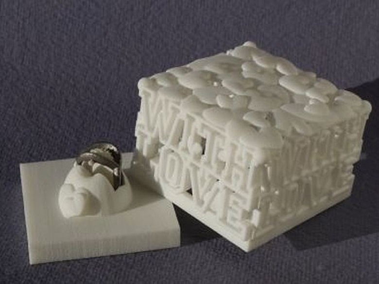 'With love', little gem of a ring box (in 2 parts - top and base)