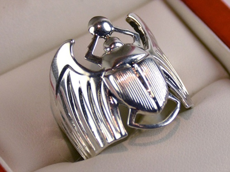 Scarab Ring (Size 7)