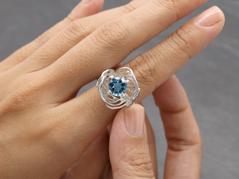 Laurel Ring, London Blue Topaz, Art Nouveau, contemporary art, 3d printed, wedding, Vulcan Jewelry, bridal, silver ring